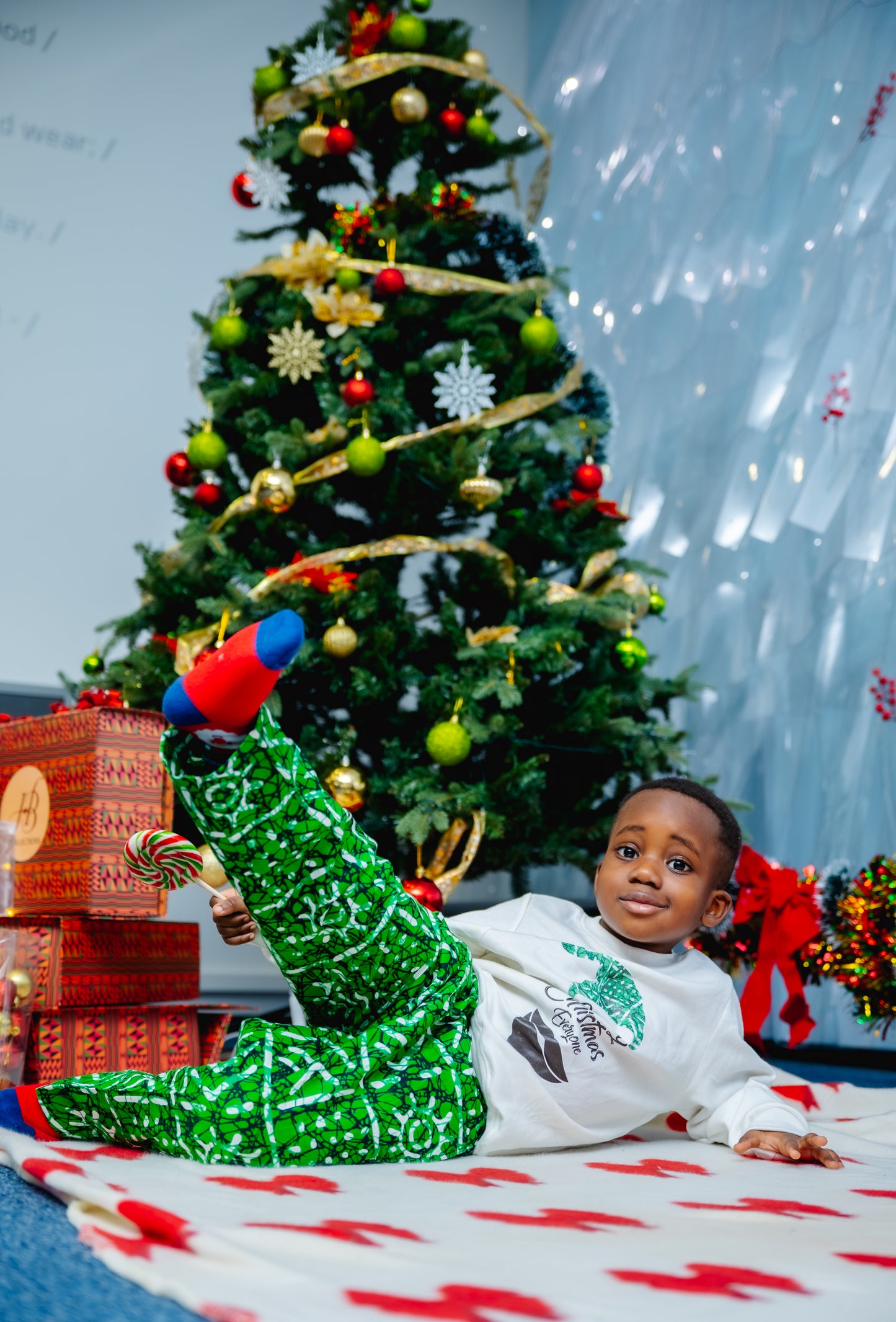 HBC SWEATER JA HOUSUT SET