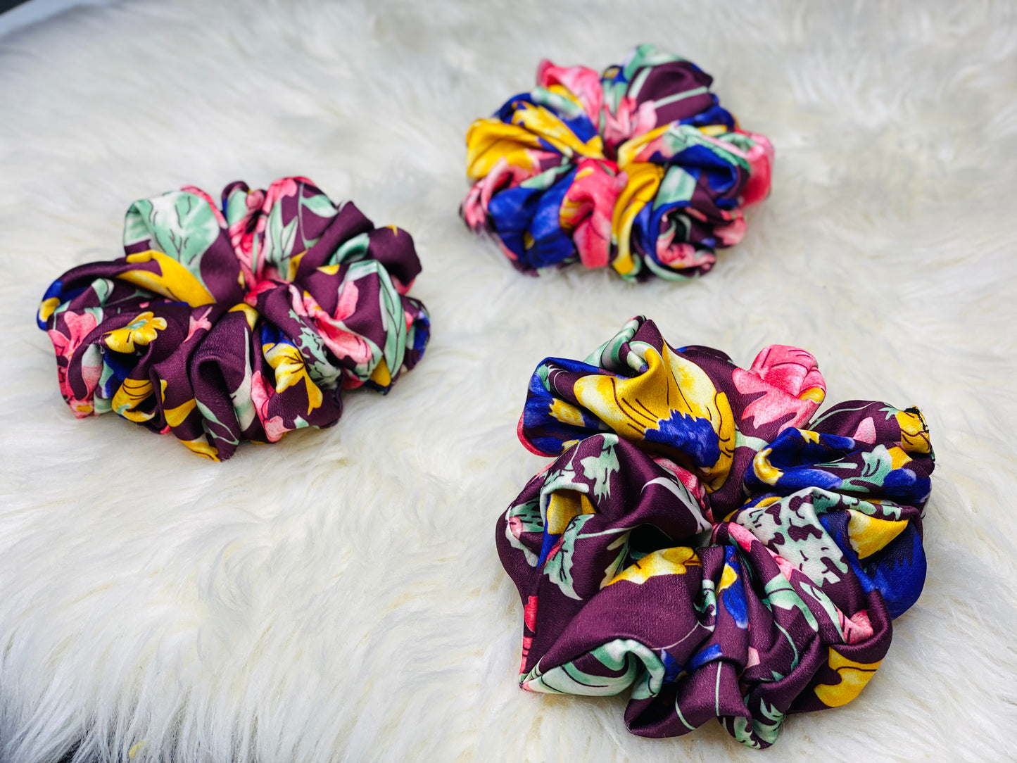 HIUSRYPYT (SCRUNCHIES)