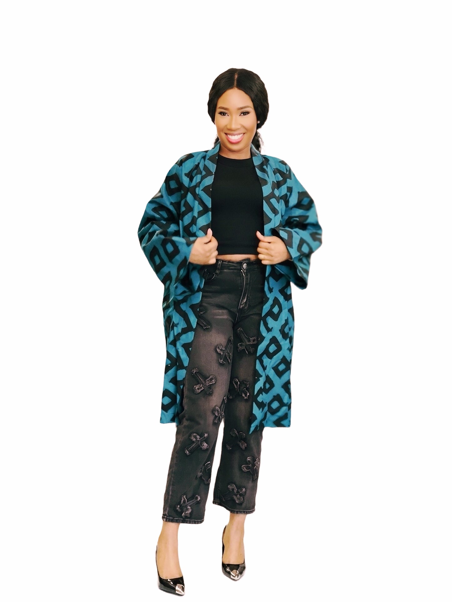 Front view of geometric print kimono jacket highlighting the open-front fit